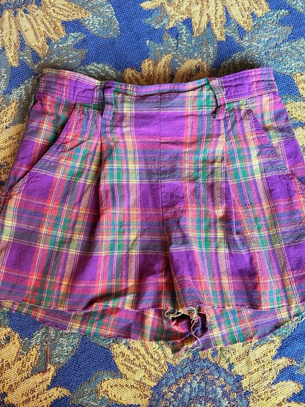 Purple Plaid Women’s High-Waist Shorts